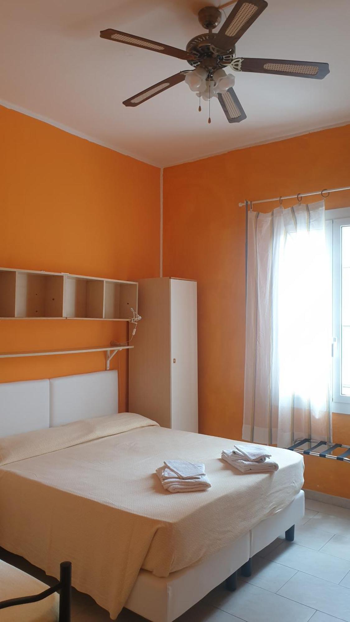 Piccolo Hotel Holiday Center Finale Ligure Dış mekan fotoğraf
