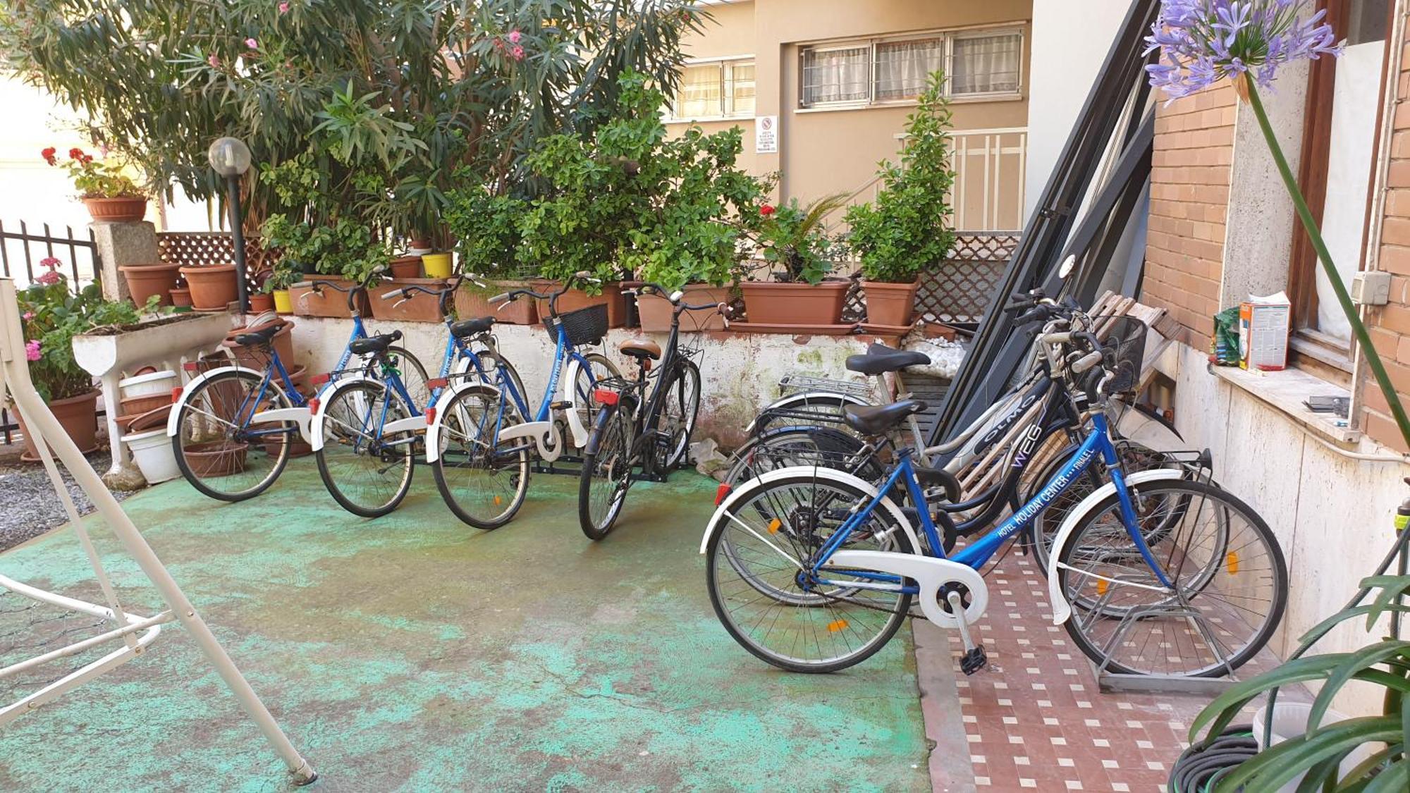 Piccolo Hotel Holiday Center Finale Ligure Dış mekan fotoğraf